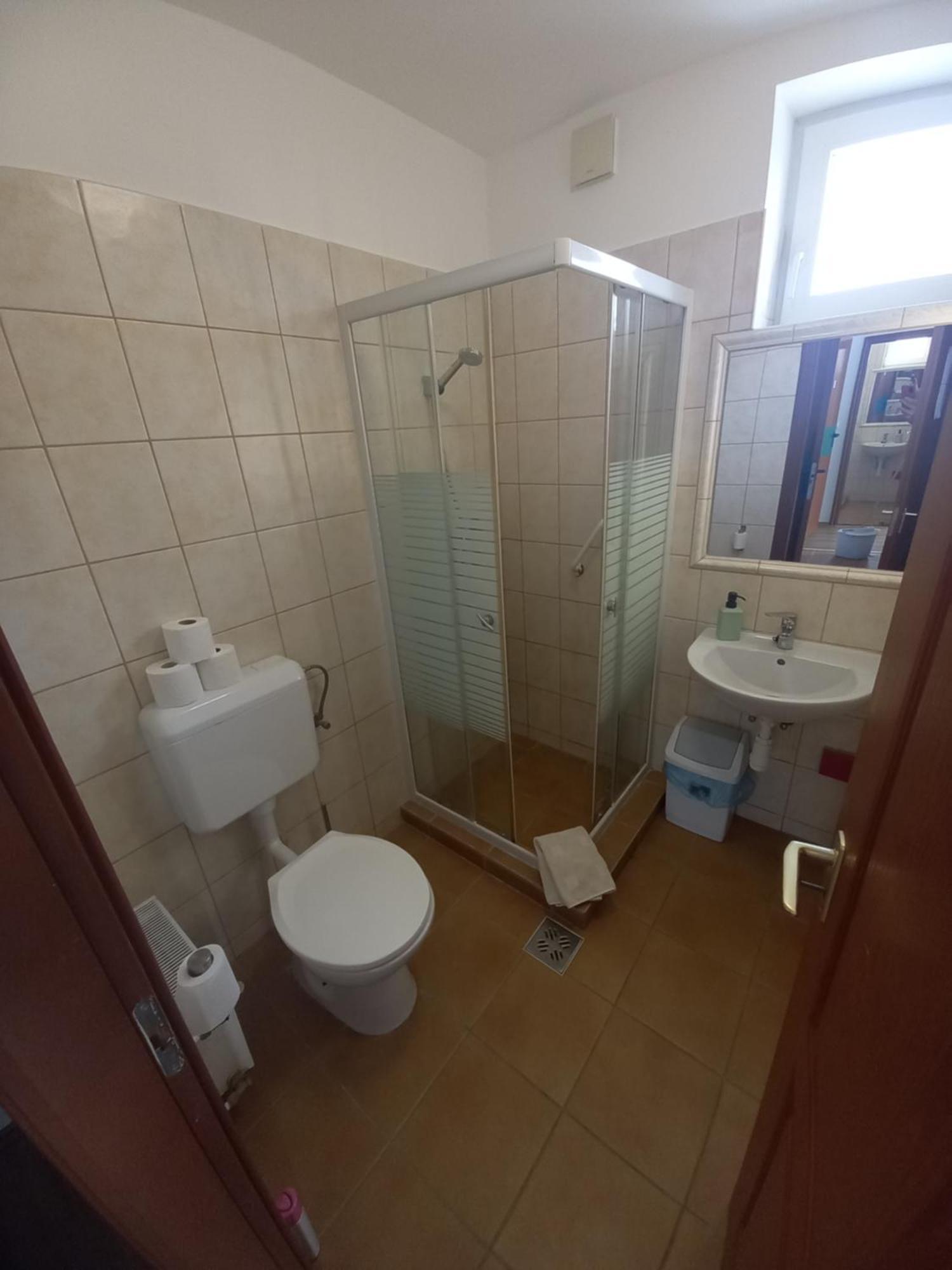 Horpacsi Europa Piheno Koezpont Hotel Ngoại thất bức ảnh